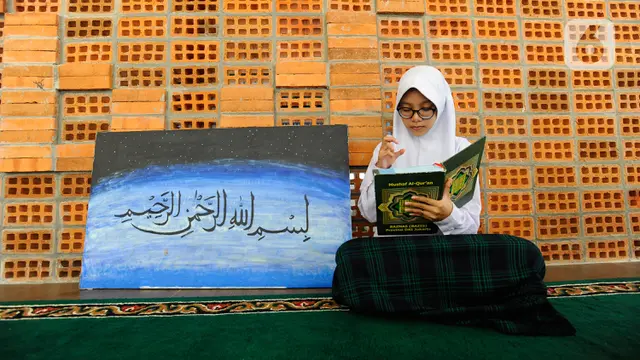 Melihat Aktivitas Santriwati Tuna Rungu di Pesantren Difabel Pertama di Jakarta