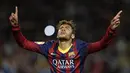 Neymar Junior saat melakukan selebrasi usai mencetak gol ke gawang Celta Vigo dalam laga La Liga di Stadion Camp Nou, Barcelona pada 26 maret 2014. (AFP/Lluis Gene)