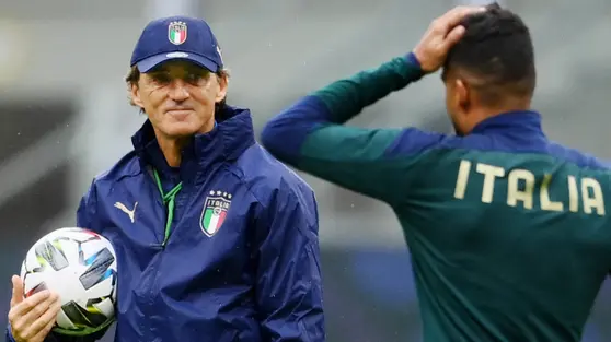 Roberto Mancini Coret 10 Pemain Italia untuk Lawan Belgia