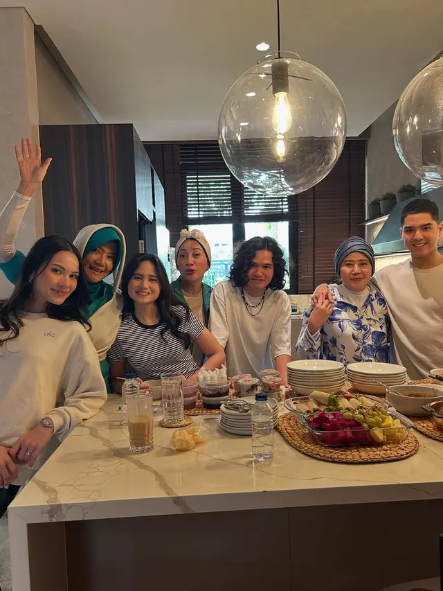 Kumpul Keluarga Al Usai Menikah