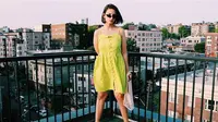 Tips Fashion Kenakan Busana Berwarna Hijau Lemon agar Terlihat Makin Stylish