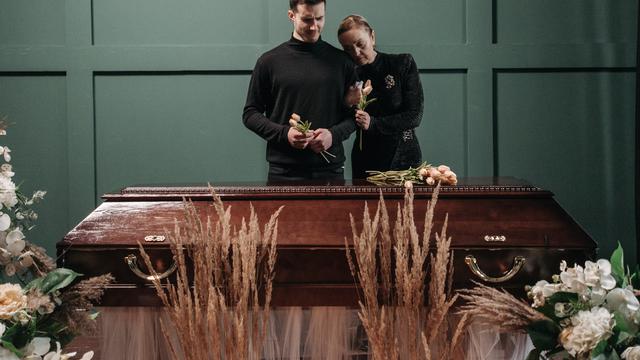 Ilustrasi teman meninggal