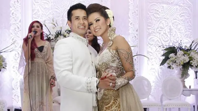 Selain Raffi-Nagita, 6 Pernikahan Artis ini Disiarkan Live!