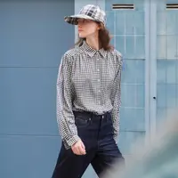 UNIQLO kembali mengumumkan koleksi spring, pada tahun 2024 bersama Clare Waight Keller mereka meluncurkan koleksi yang memadupadakan styling cropped. (Foto oleh UNIQLO Indonesia)