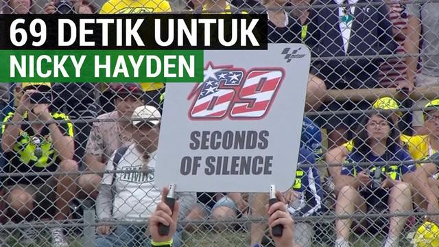 Berita video momen mengheningkan cipta selama 69 detik untuk mengenang Nicky Hayden sebelum balapan MotoGP Italia 2017 di Sirkuit Mugello.
