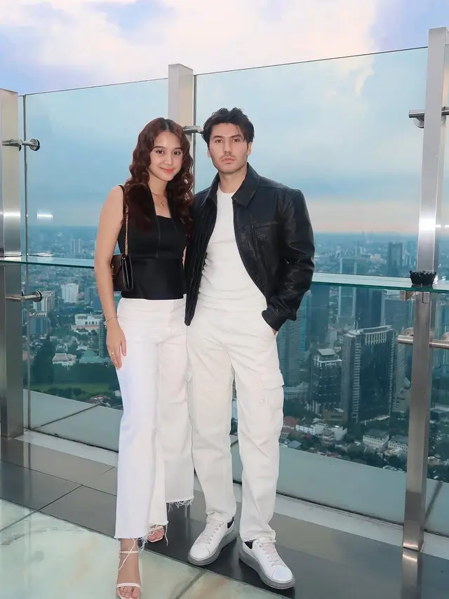 6 Potret Esta Pramanita Bareng Bara Valentino di Momen Ultah ke-26, Didoakan Segera Menikah