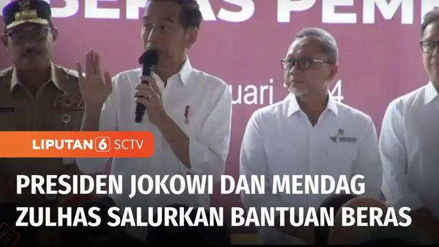 Presiden Joko Widodo bersama Menteri Perdagangan, Zulkilfi Hasan menyalurkan bantuan pangan cadangan beras pemerintah kepada ribuan keluarga penerima manfaat di Kota Salatiga, Jawa Tengah.