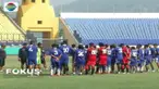 Meski kecewa karena diberi sanksi oleh PSSI lantaran kerusuhan suporter yang menewaskan Haringga Sirla, Persib Bandung tetap menjalani latihan.