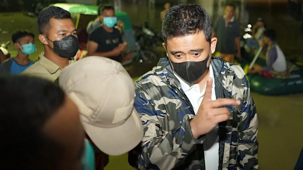 Medan Kena Banjir Kiriman, Jam 4 Pagi Bobby Nasution Langsung Cek Lapangan
