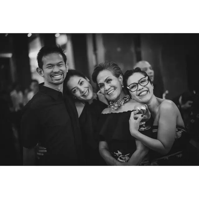 6 Potret Terbaru Kemesraan Lulu Tobing dan Suami Usai Menikah