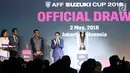 Plt Ketua Umum PSSI, Joko Driyono (kanan) saat undian fase grup Piala AFF 2018 di Jakarta, Rabu (2/5). Indonesia tergabung di Grup B bersama dengan juara bertahan Thailand. (Liputan6.com/Helmi Fithriansyah)