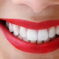 Pecinta lipstick tahu betul permasalahan-permasalahan berikut ini.