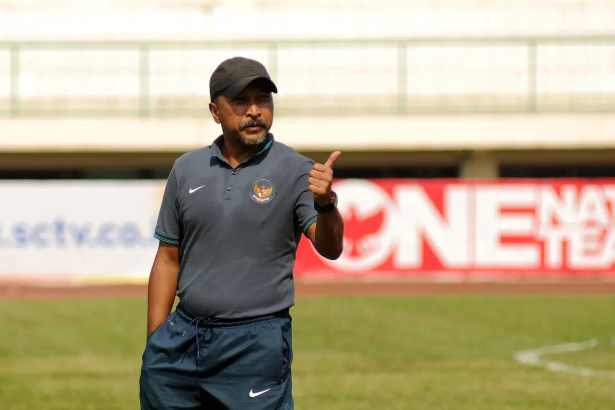 Fachri Husaini