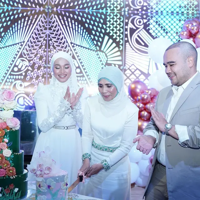 7 Momen Pesta Ulang Tahun Tya Arifin, Bagi Uang Senilai Rp 3 Miliar