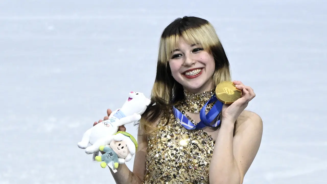 Atlet seluncur es asal Amerika Serikat, Alysa Liu dalam Olimpiade 2026. (WANG Zhao / AFP)