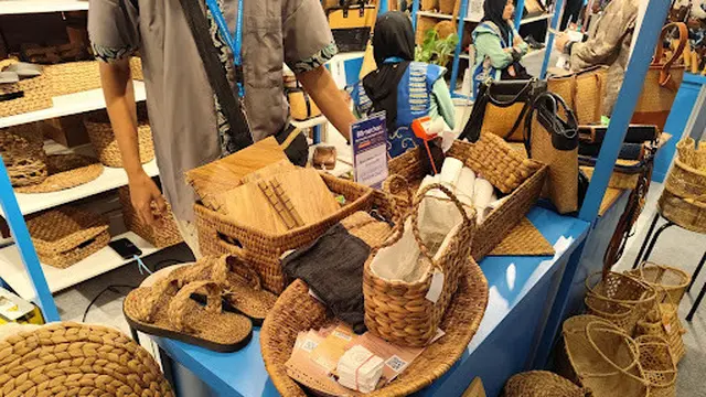 Bengok Craft: Ketika Eceng Gondok Menjadi Jalan Hidup Warga Desa