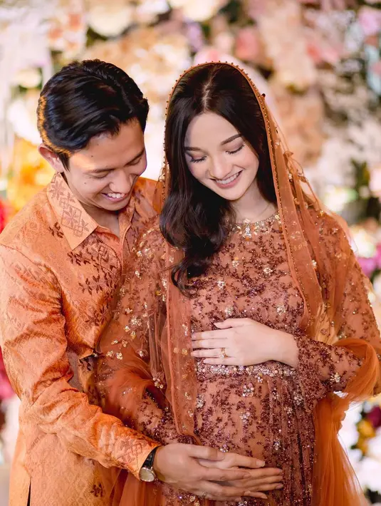 Bisa jadi inspirasi tampilan pengajian, bagaimana menurutmu Sahabat FImela?  [@sabrinaanggraini]