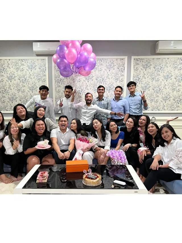Sarah Gibson Harmonis Bareng Suami