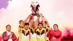 Tim Onic Esports merayakan gelar juara usai mengalahkan Louvre Juggernaut pada final Piala Presiden Esports 2019 di Istora Jakarta, Minggu (31/3). Onic Esports menang 3-0 atas Louvre Juggernaut. (Bola.com/M Iqbal Ichsan)