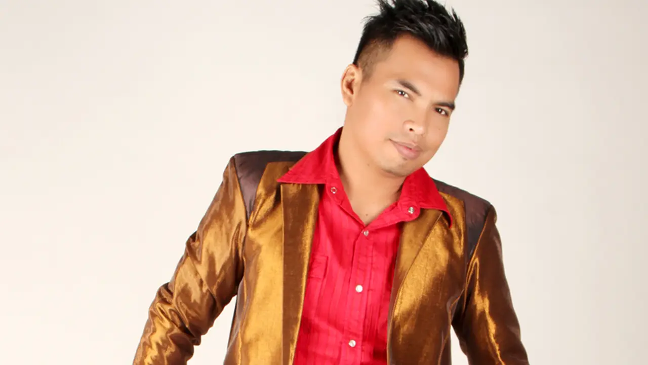 Adibal Sahrul Bangga Masuk Nominasi Indonesia Dangdut Awards 2015
