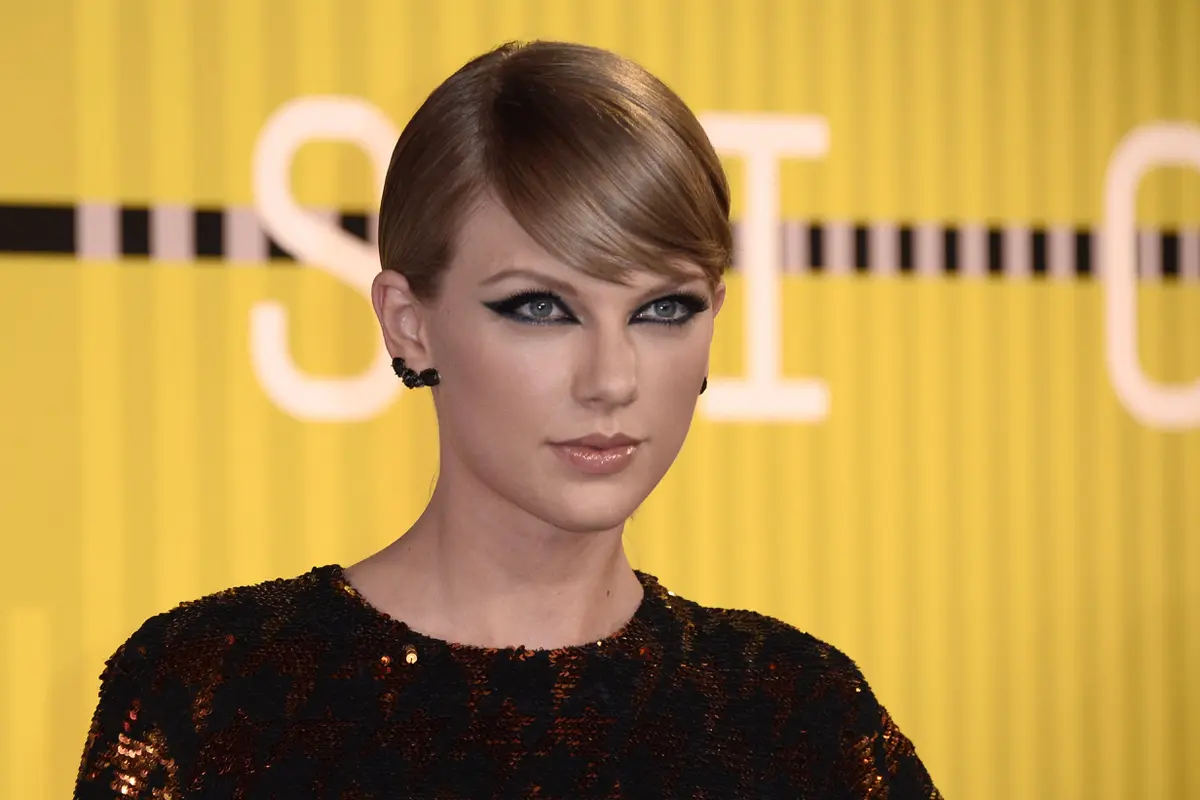 [Bintang] Taylor Swift