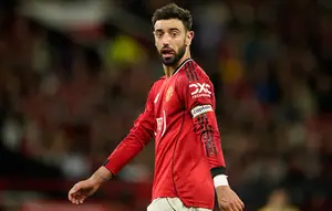 Paul Scholes Minta Bruno Fernandes Pindah ke Arab Saudi usai Kritik Michael Carrick