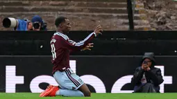 Liga Inggris: Brace Nicolas Jackson Antar Aston Villa Kalahkan Manchester City 2-1