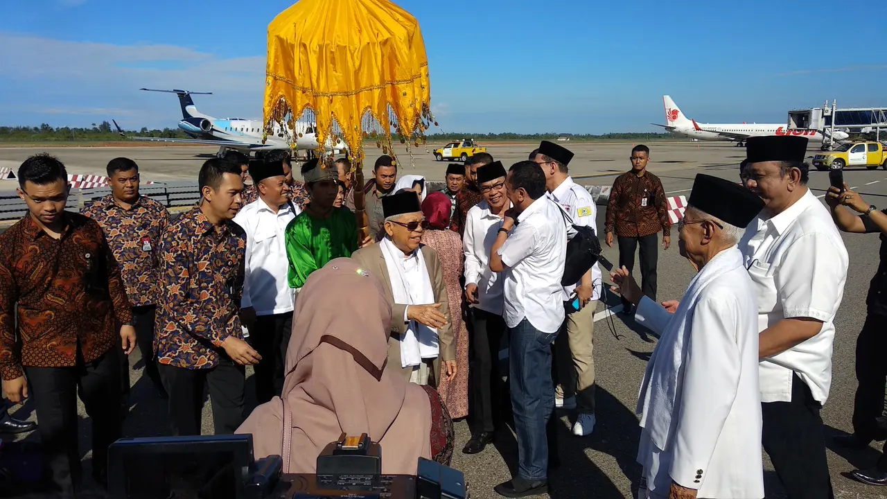 Cawapres Ma'ruf Amin memulai kunjungan ke Sumatera Barat.