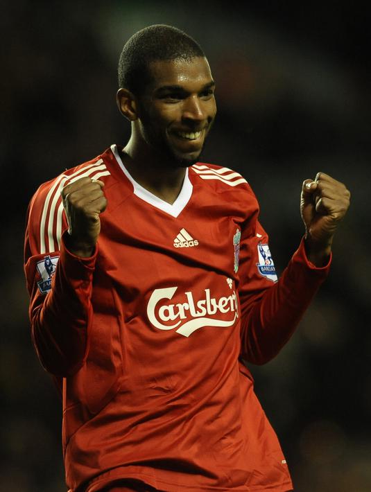 7. Ryan Babel - Striker asal Belanda ini disebut sebagai titisan Thierry Henry saat tampil pada Piala Eropa U-21. Sayang julukan itu menghilang setelah dirinya gagal bersinar kala membela Liverpool dan kini hanya bermain di Besiktas. (AFP/Paul Ellis)
