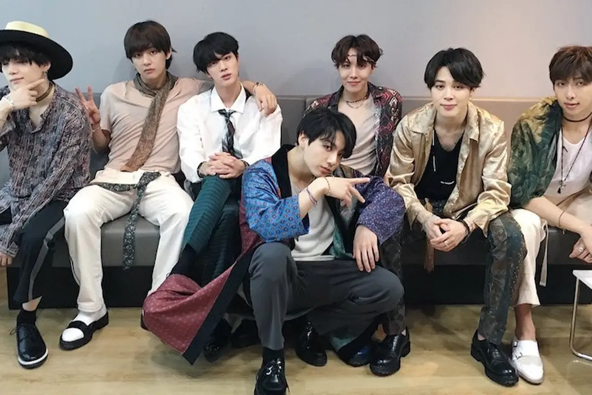 [Bintang] Dapat Ucapan Selamat dari Presiden Korea Selatan, Ini Reaksi BTS