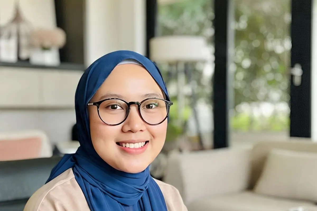 Model Kacamata untuk Wajah Bulat