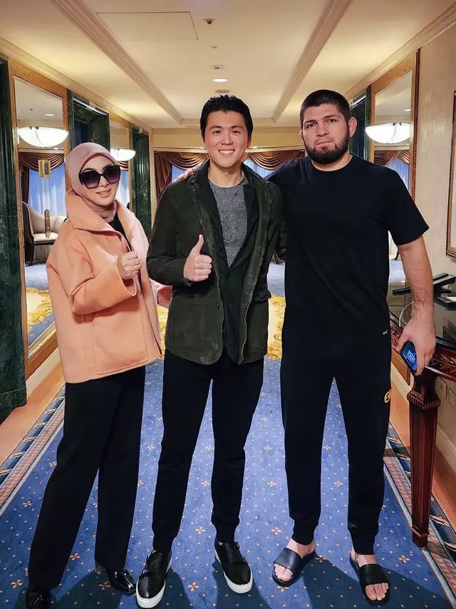 Gaya Kompak Syahrini dan Reino Barack Tahun Baruan di Jepang, credit: (@princessyahrini)