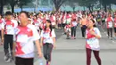 Para peserta mengikuti acara lomba lari Joyful Run 2017 di Alam Sutera, Tangerang Selatan, Minggu (7/5). Pemenang lomba lari Joyful Run 2017 disediakan hadiah Rp 1 juta hingga Rp 500 ribu. (Liputan6.com/Helmi Afandi)