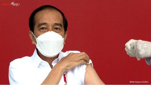 10 Potret Jokowi Disuntik Vaksin Covid 19 Buatan Sinovac Pertama Di Indonesia Hot Liputan6 Com