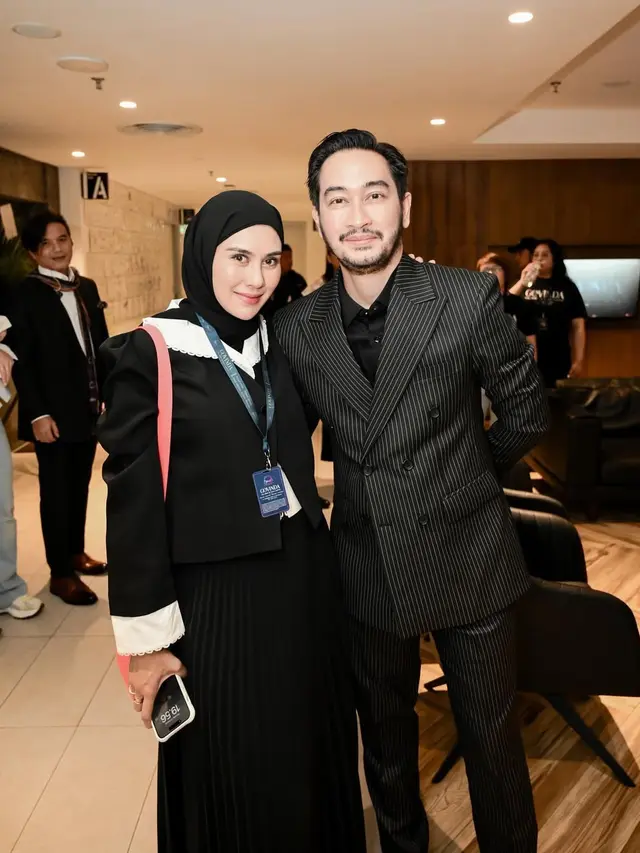 Syahnaz Sadiqah dan Ritchie Ismail (Instagram/@syahnazs)