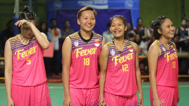 FOTO: Surabaya Fever Raih Juara Srikandi Cup 2017 Seri 1