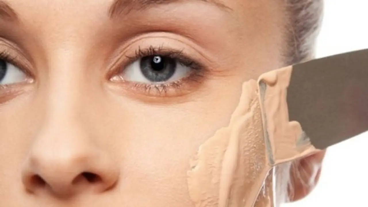 [Bintang] 7 'Makeup' yang Bisa Bikin Wajahmu Terlihat Lebih Tua