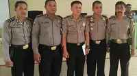 Tiga Personil Bhabinkamtibmas Gowa Dapat Hadiah Kapolres (Liputan6.com/ Eka Hakim)