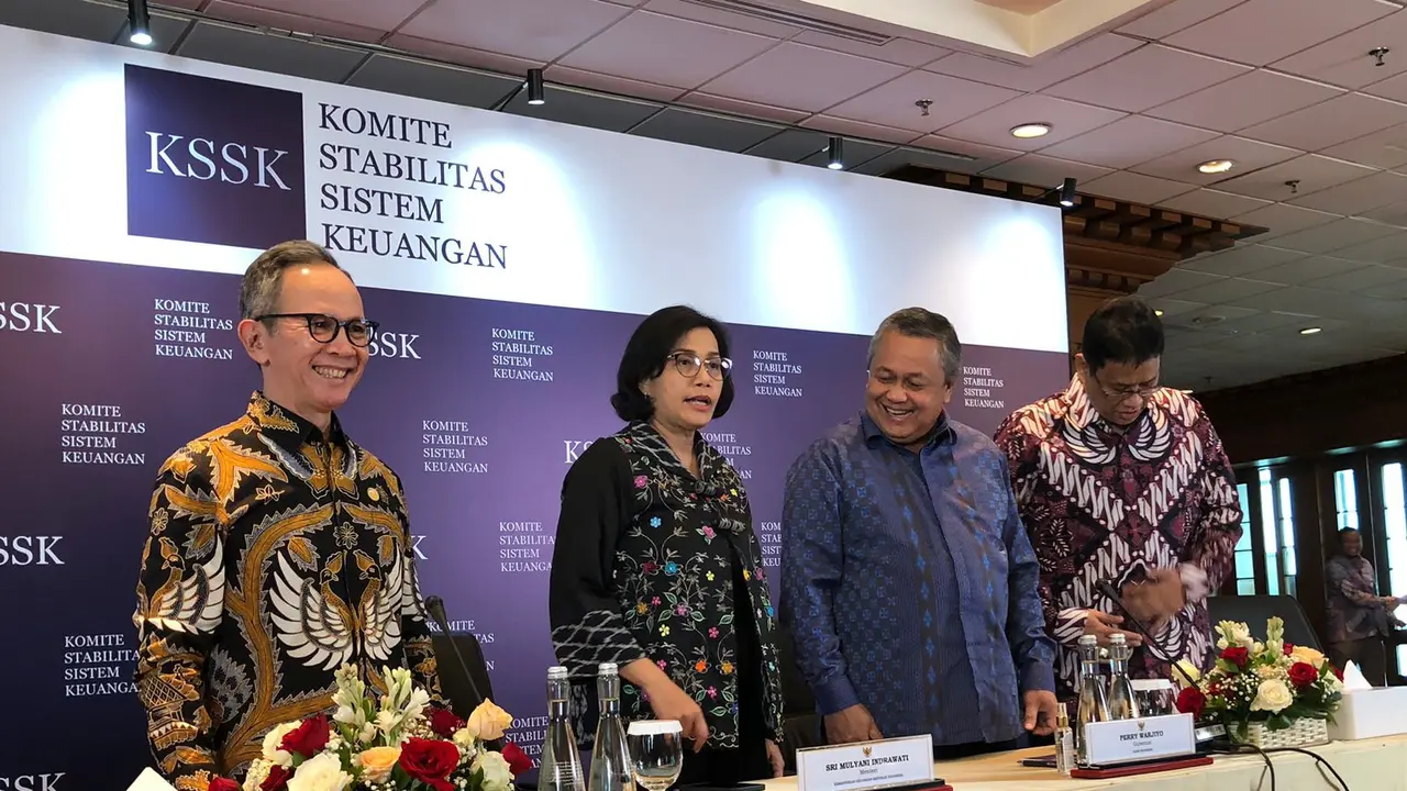 Ketua Komite Stabilitas Sistem Keuangan (KSSK) Sri Mulyani Indrawati, menyampaikan beberapa persoalan dunia yang dapat mengancam perekonomian dan sistem keuangan Indonesia.