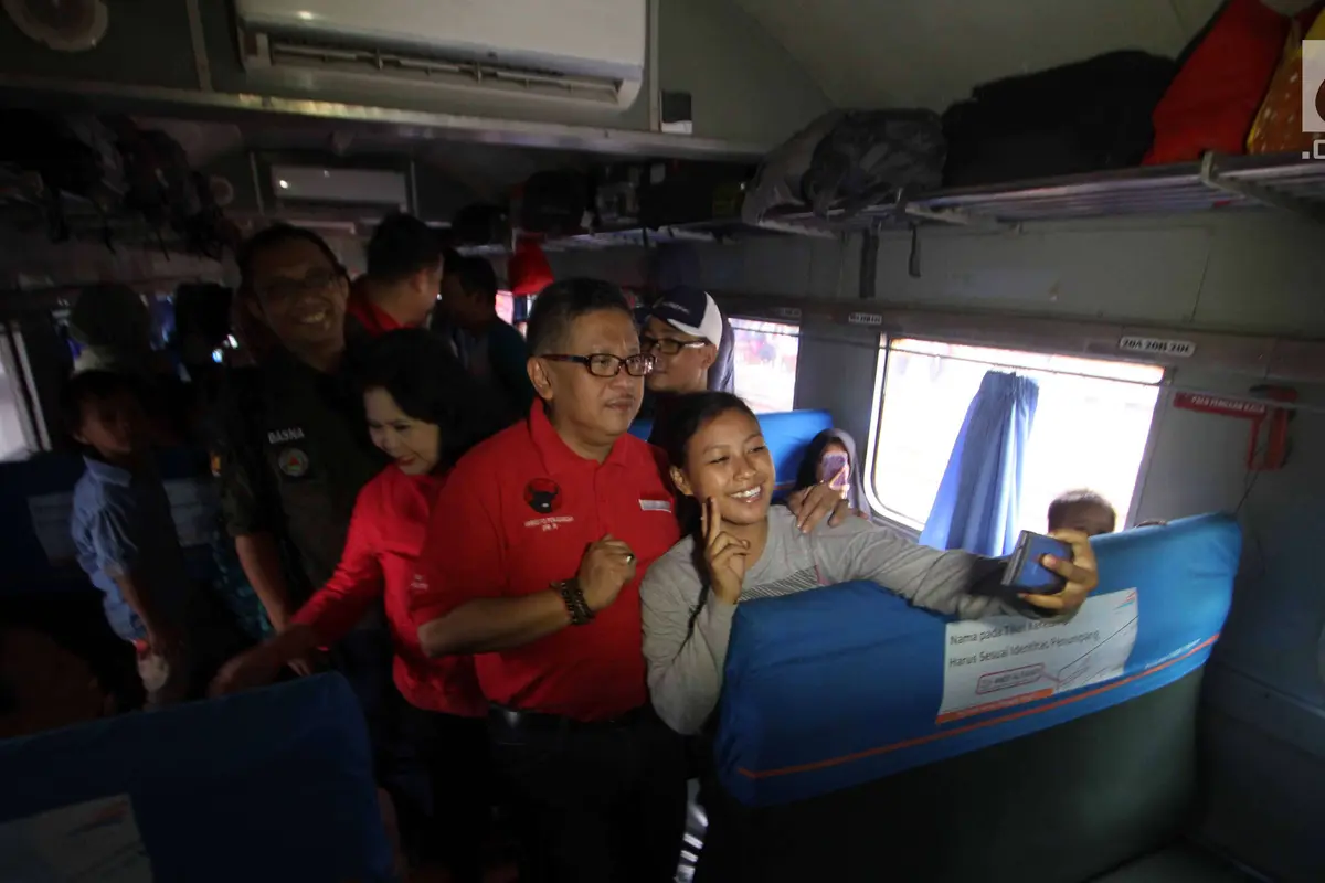 PDIP Berangkatkan 725 Pemudik dengan Kereta Api