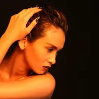 Simak pose-pose eksklusif Ayushita hanya di Bintang.com 