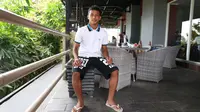 Osvaldo Haay, pemain termuda Persipura ini adalah mahasiswa baru Fakultas Ekonomi Universitas Cenderawasih.