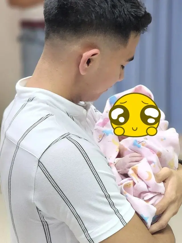 7 Potret Syifa Istri Ridho DA Melahirkan Anak Pertama, Penuh Bahagia