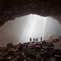 Gua Grubug, Yogyakarta. (blog.misteraladin.com)