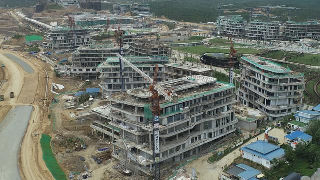 PT Waskita Karya (Persero) Tbk. (kode saham: WSKT) tengah melakukan percepatan pembangunan mega proyek Ibu Kota Nusantara (IKN).