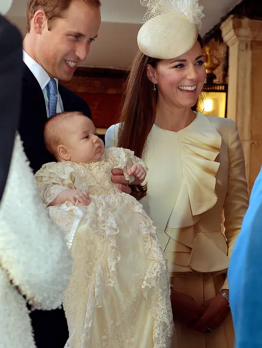 Kate Middleton dan Pangeran William akhirnya menikah di tahun 2011. Mereka pun dikaruniai dua anak yang menggemaskan, Pangeran George dan Putri Charlotte. (instagram/Bintang.com)