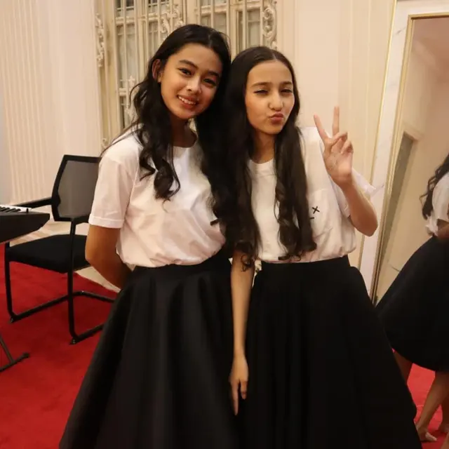 Dekat Sejak Kecil, Ini 6 Potret Persahabatan Aqeela Calista dan Hadijah Shahab