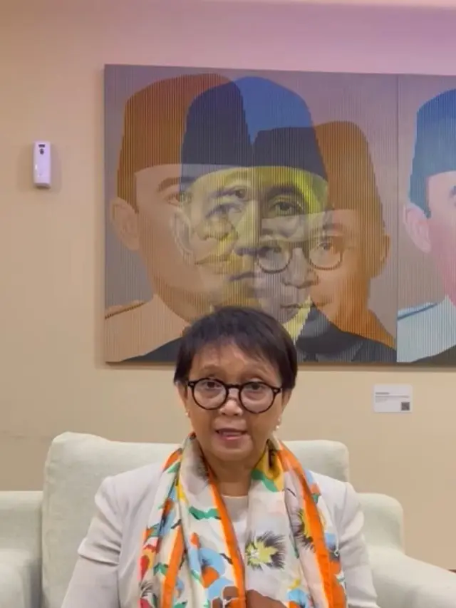 Menteri Luar Negeri RI (Menlu RI) Retno Marsudi dalam pernyataan pers, Senin (6/11/2023). (Dok: Kemlu RI)