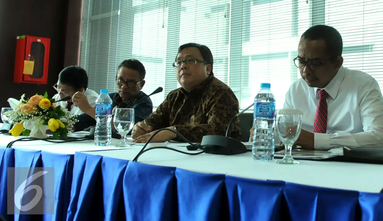 Menkeu, Bambang Brodjonegoro saat menghadiri penerimaan pajak tahun 2015, Jakarta, Senin, (11/1). Berdasarkan data monitoring SPAN, realisasi penerimaan pajak per 31 Desember 2015 adalah sebesar Rp. 1.055.61 Triliun. (Liputan6.com/Faisal R Syam)