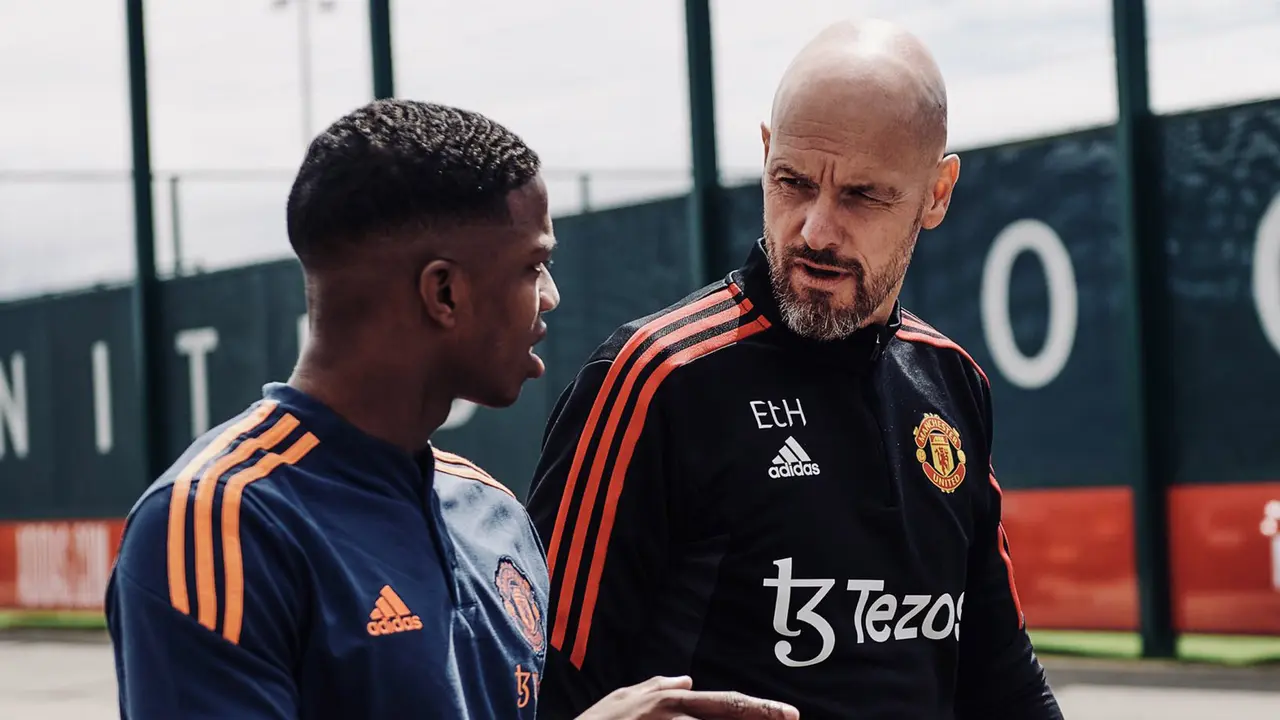 Foto: Jadi Rekrutan Perdana MU, Tyrell Malacia Siap Guncang Liga Inggris Musim Depan